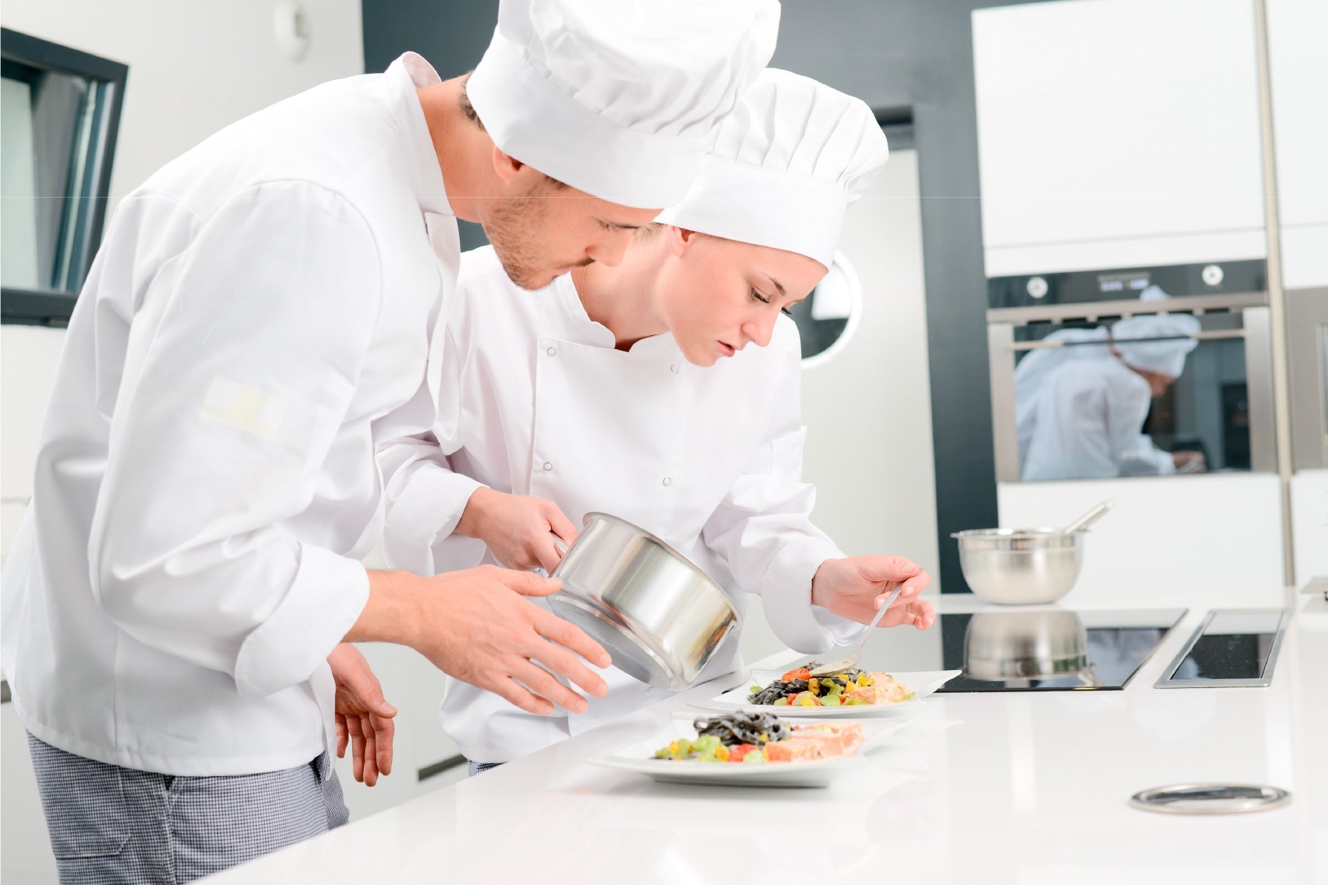 7 elementos indispensables en tu uniforme de estudiante de gastronomía