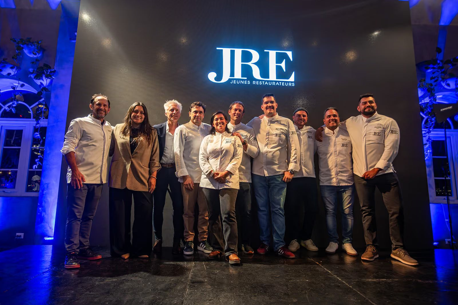 JRE llega a Latinoamérica