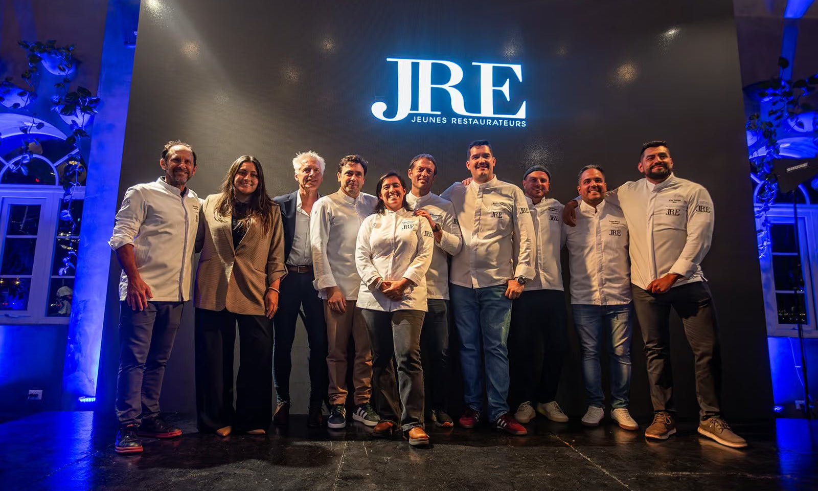 JRE llega a Latinoamérica