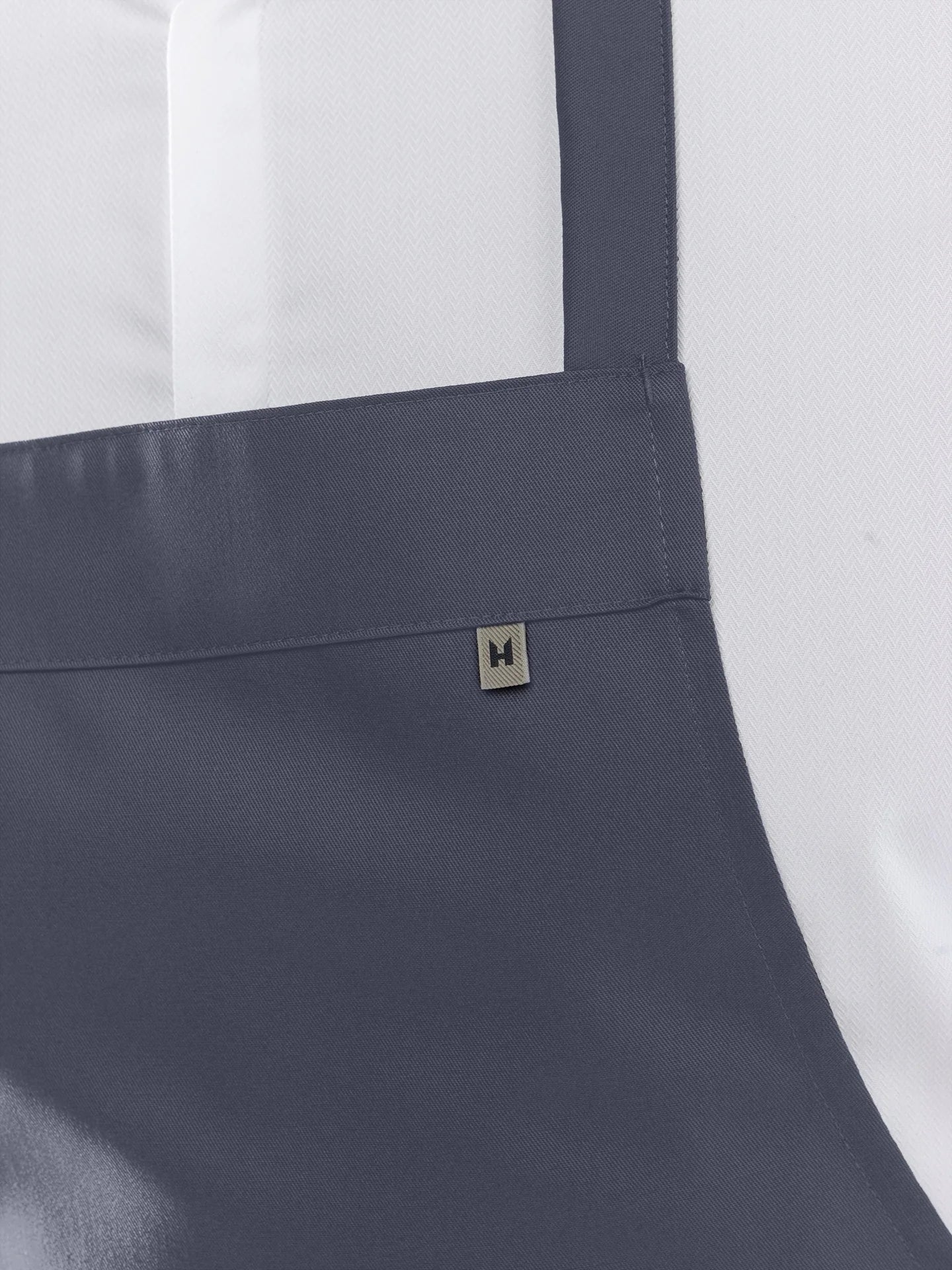 Delantal Pechera Le Nouveau Chef Denver Gris